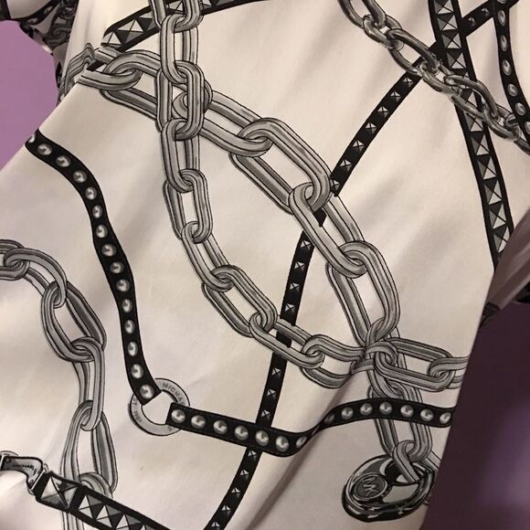 MK Chains top size small. - Picture 3 of 7